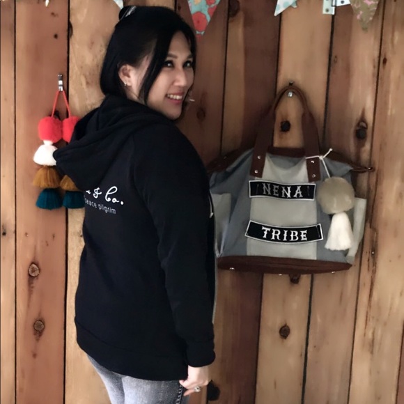 Meet your Posher, Maya Michello - Picture 13 of 14